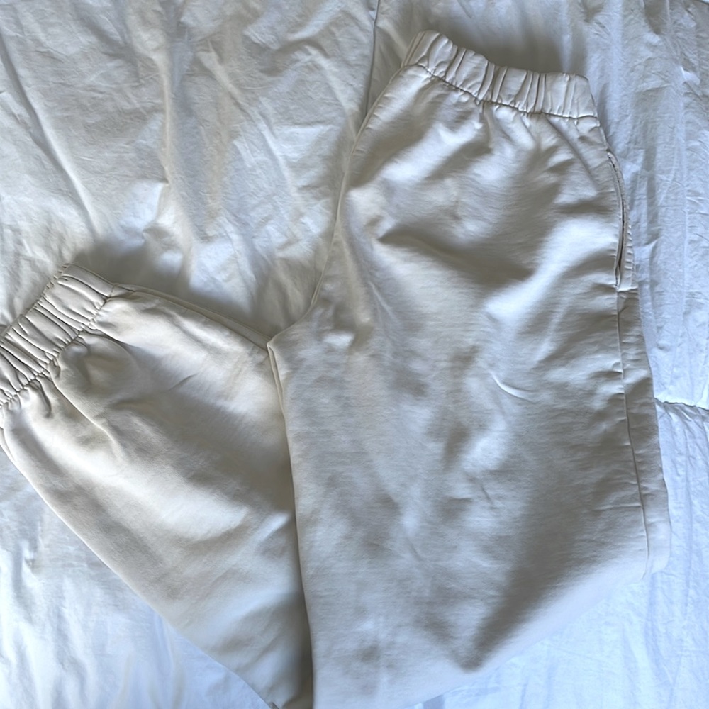 Brandy Melville Rosa Sweatpants